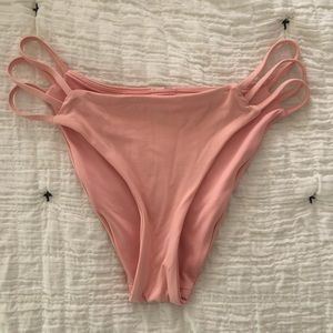Peach/pink bikini bottoms